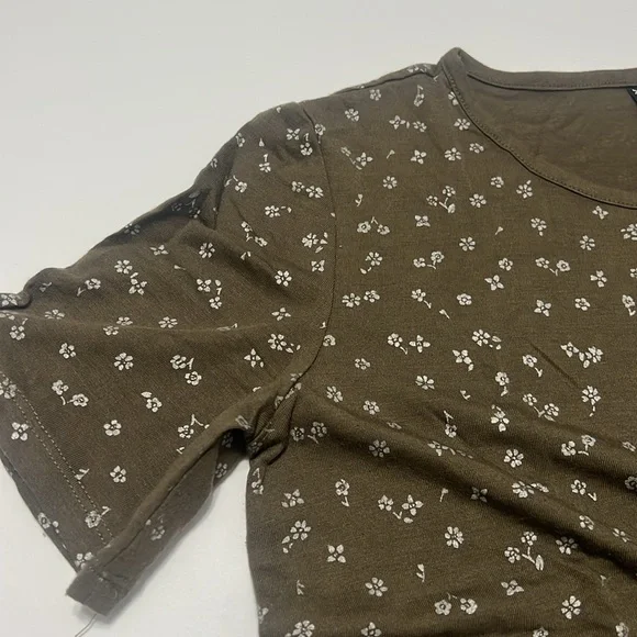 Small Only floral TieFront t-shirt - Picture 4 of 6